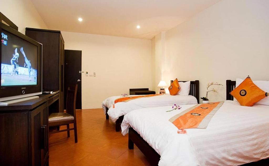 La De Bua Hotel Patong Room photo